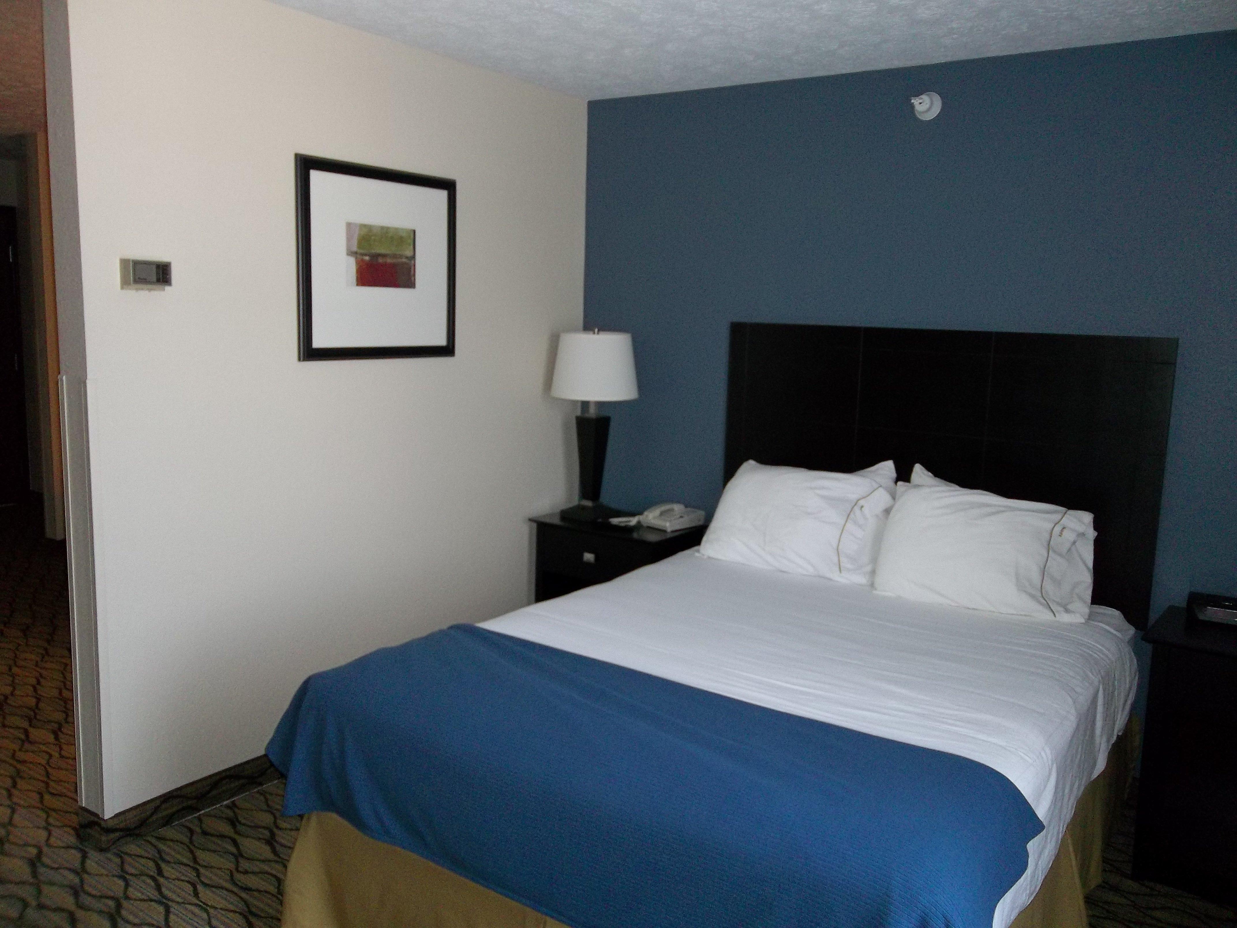 Holiday Inn Express Hotel & Suites Cadillac By Ihg מראה חיצוני תמונה
