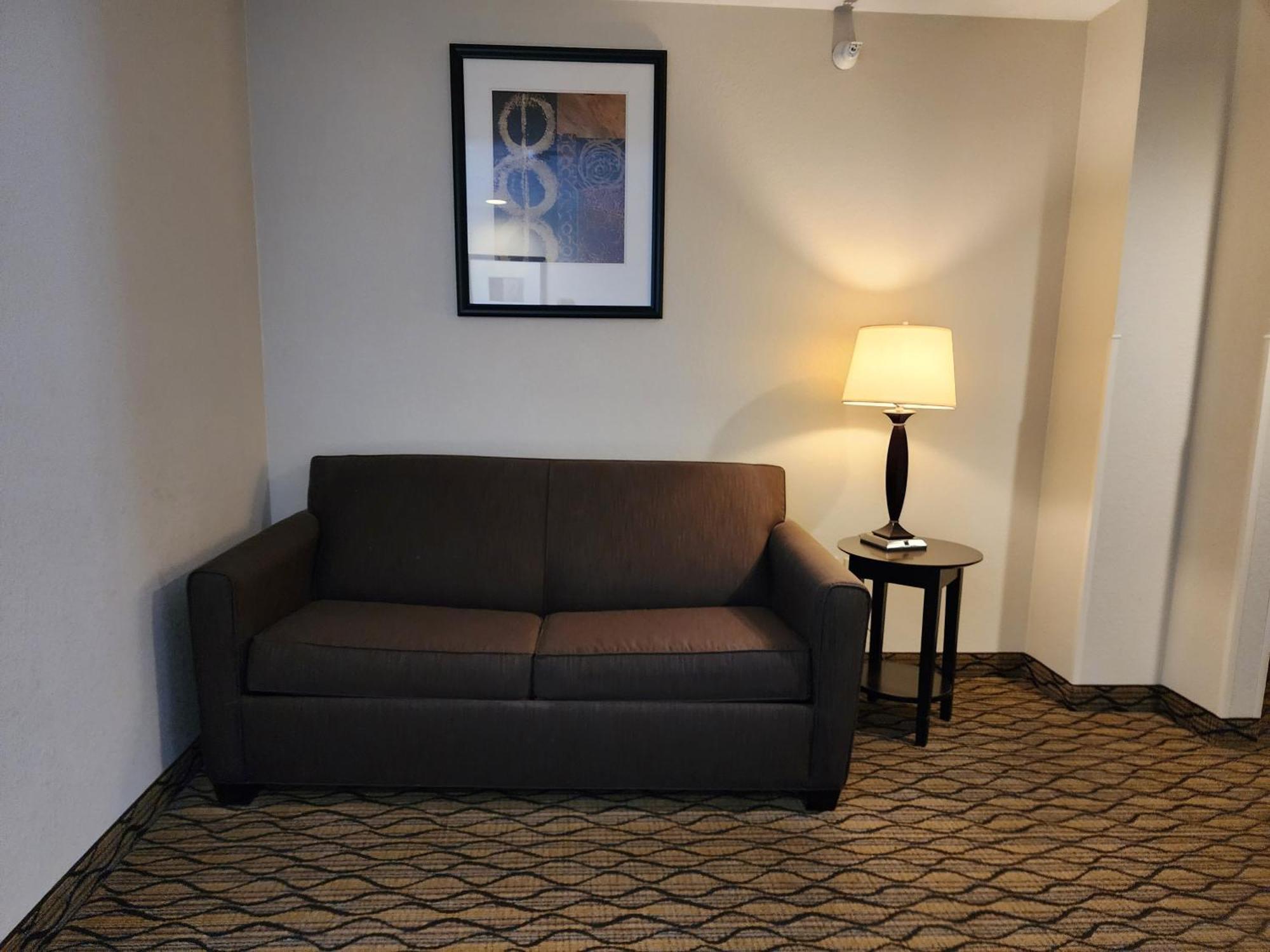 Holiday Inn Express Hotel & Suites Cadillac By Ihg מראה חיצוני תמונה